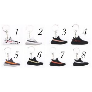 YEEZY SNEAKER KEYCHAINS 13PCS - BRAND NEW